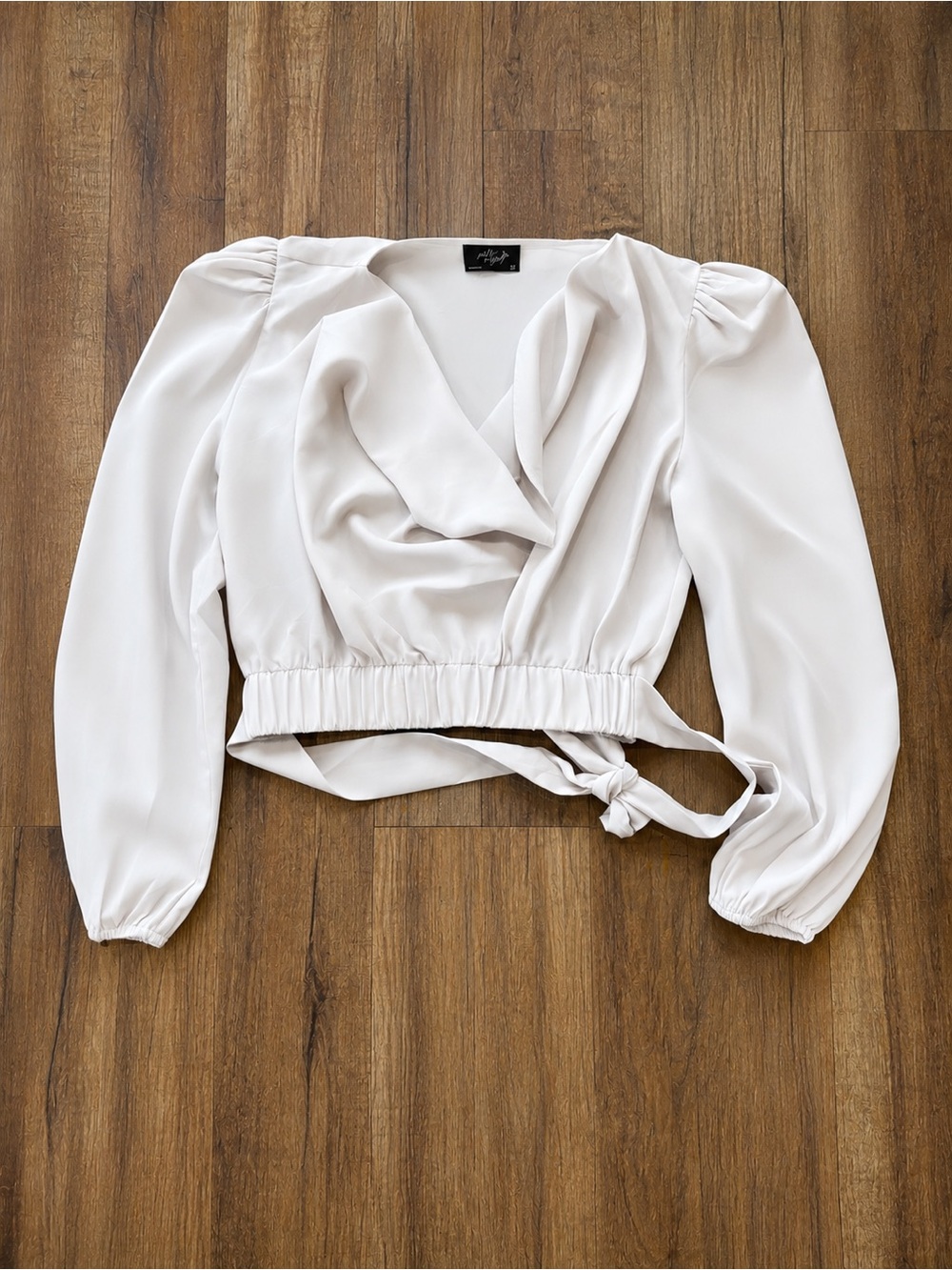 Milk & Honey Ivory Wrap Crop Blouse Puff Sleeve Size S Feminine Tie Waist
